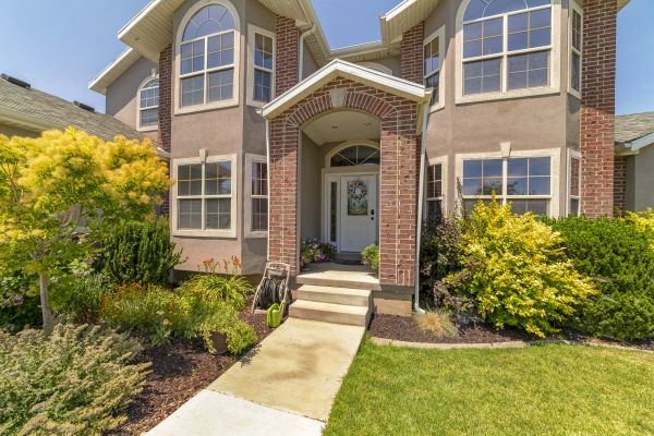 Cost of Transom Window Replacement in Albany