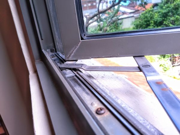 Cost of Hinged Window Replacement in Albany